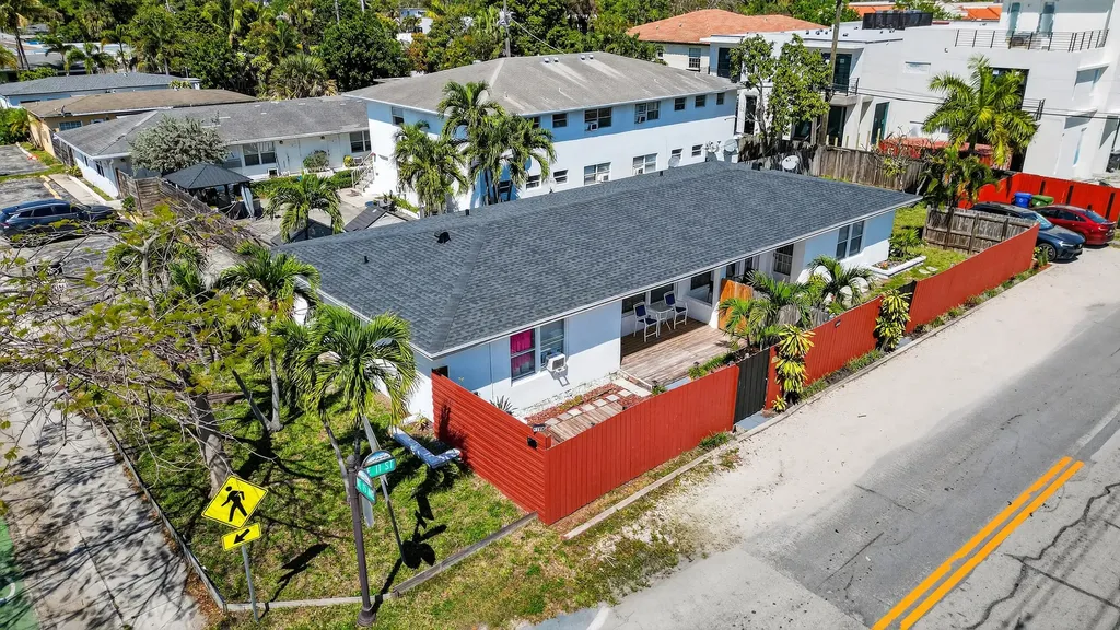 1100 NE 15th Avenue Fort Lauderdale FL 33304