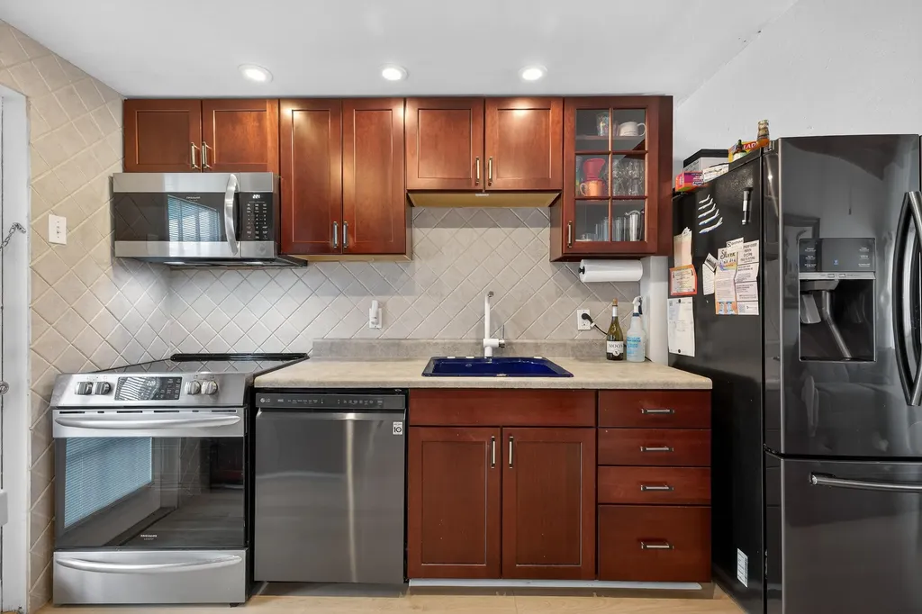 1100 NE 15th Avenue Fort Lauderdale FL 33304