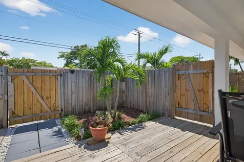 1100 NE 15th Avenue Fort Lauderdale FL 33304