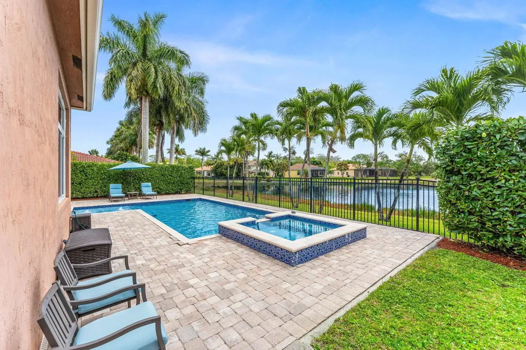 10487 Cypress Lakes Preserve Drive Lake Worth FL 33449