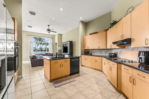 10487 Cypress Lakes Preserve Drive Lake Worth FL 33449