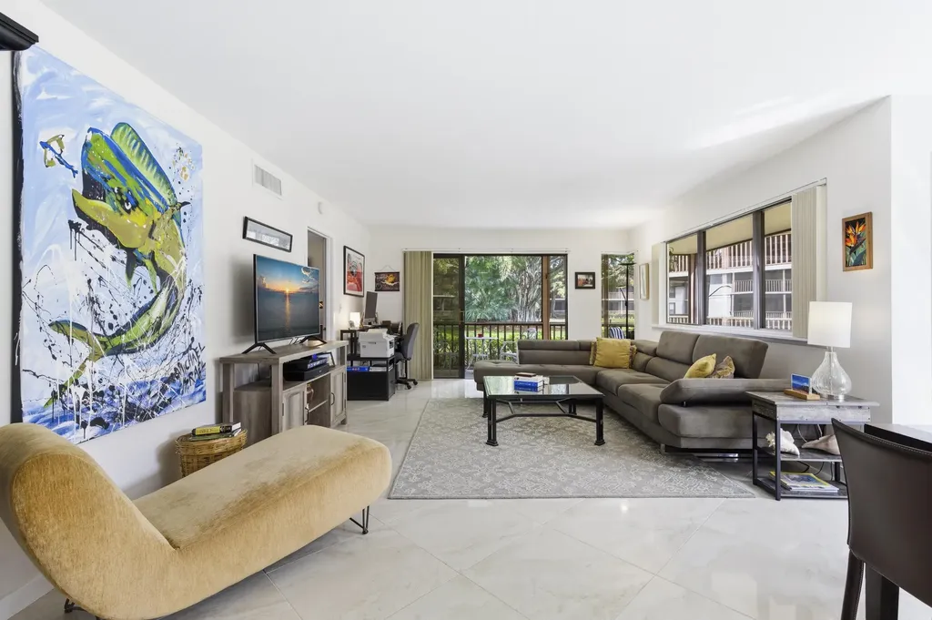 137 Brackenwood Road Palm Beach Gardens FL 33418