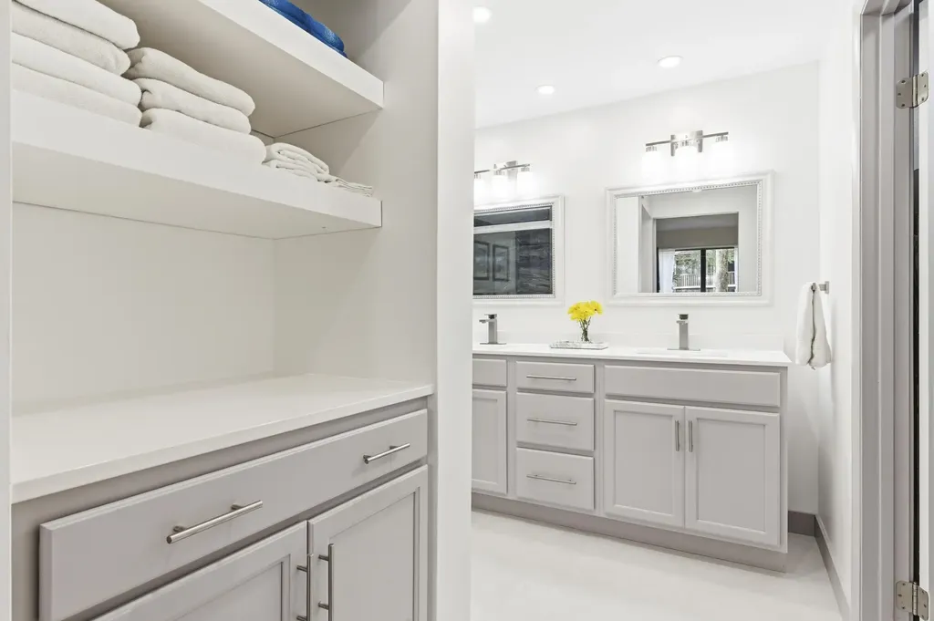 137 Brackenwood Road Palm Beach Gardens FL 33418