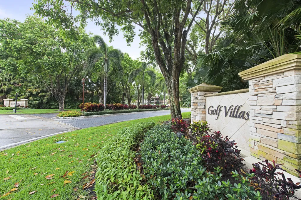 137 Brackenwood Road Palm Beach Gardens FL 33418