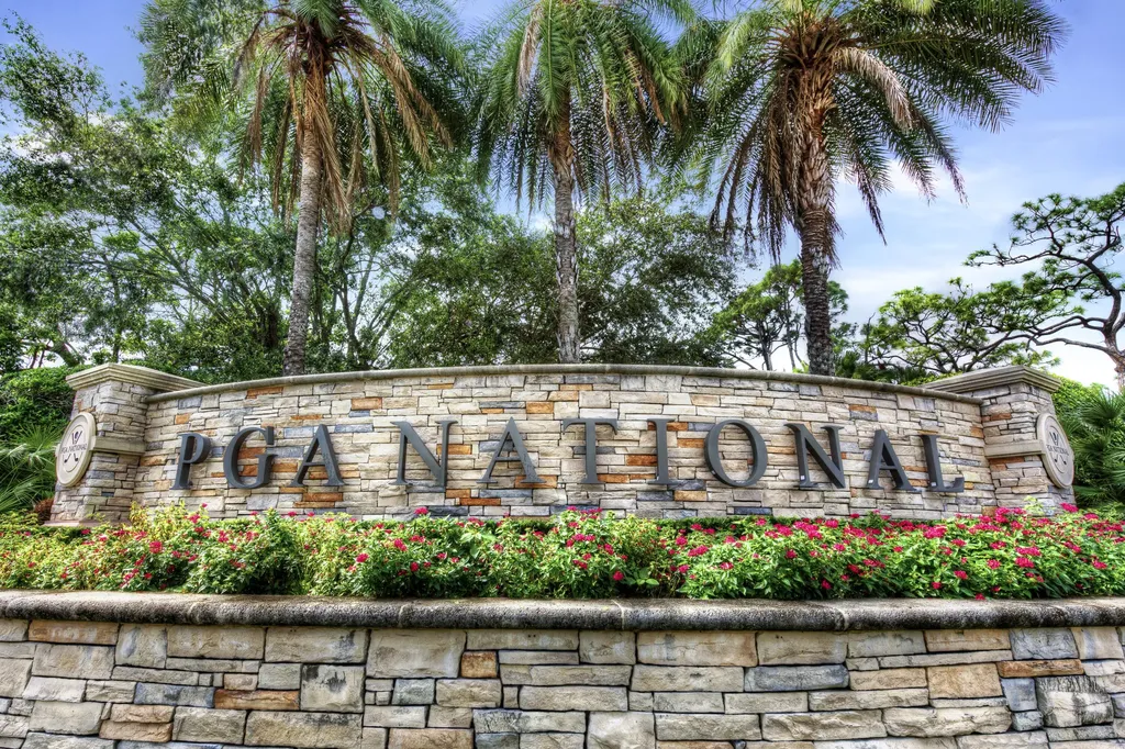 137 Brackenwood Road Palm Beach Gardens FL 33418