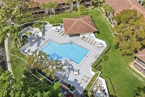 137 Brackenwood Road Palm Beach Gardens FL 33418