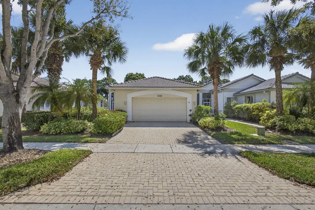 9198 Clipper Circle West Palm Beach FL 33411