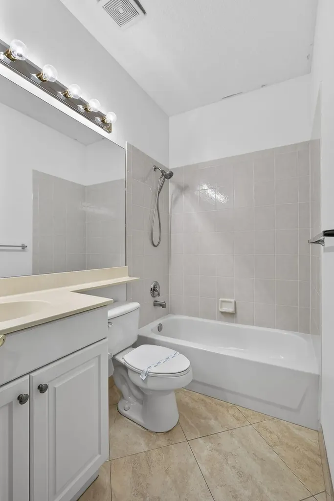 9198 Clipper Court West Palm Beach FL 33411