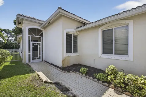 9198 Clipper Circle West Palm Beach FL 33411