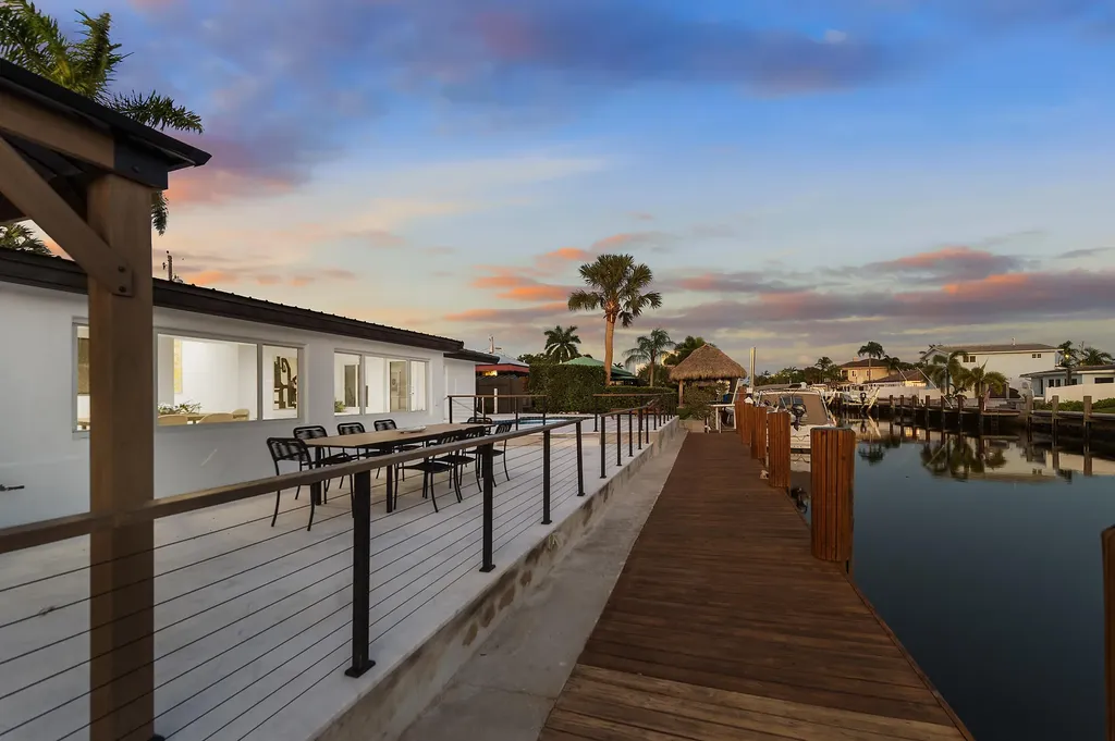 2280 SE 10th Court Pompano Beach FL 33062