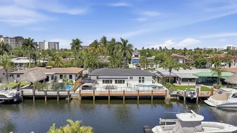2280 SE 10th Court Pompano Beach FL 33062