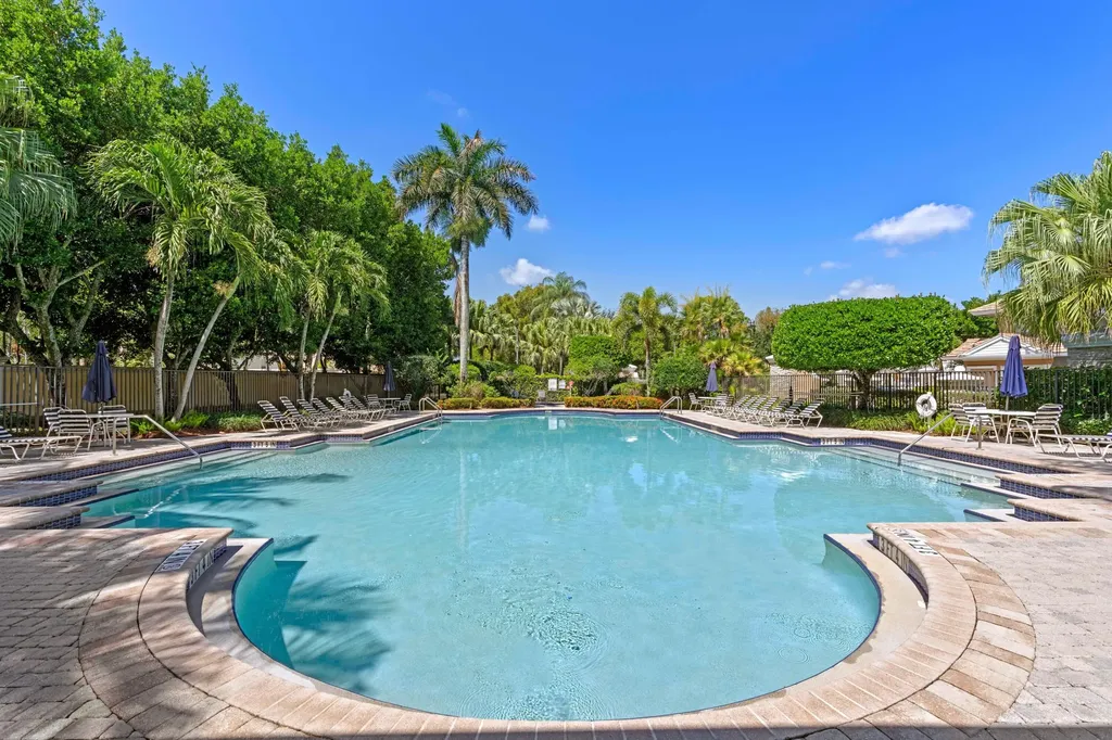 164 Berenger Walk Royal Palm Beach FL 33414