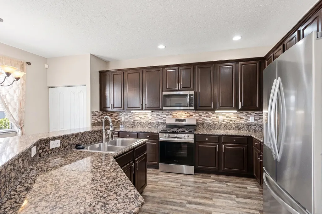 164 Berenger Walk Royal Palm Beach FL 33414