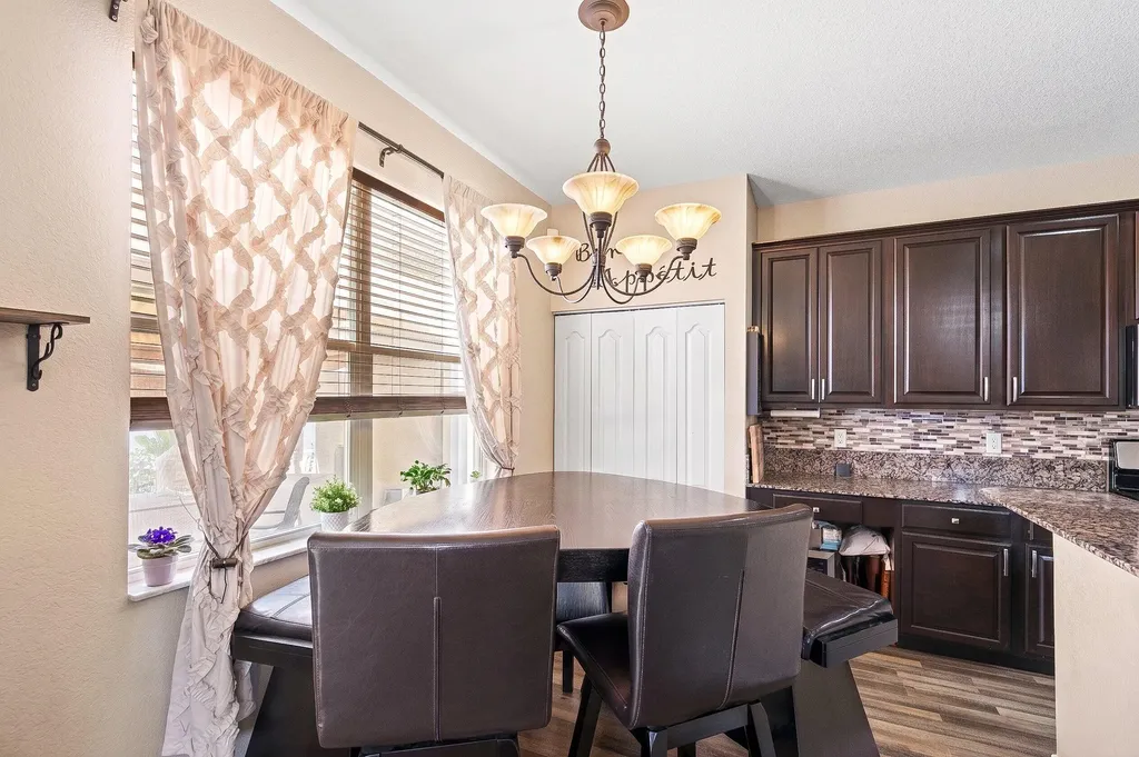 164 Berenger Walk Royal Palm Beach FL 33414