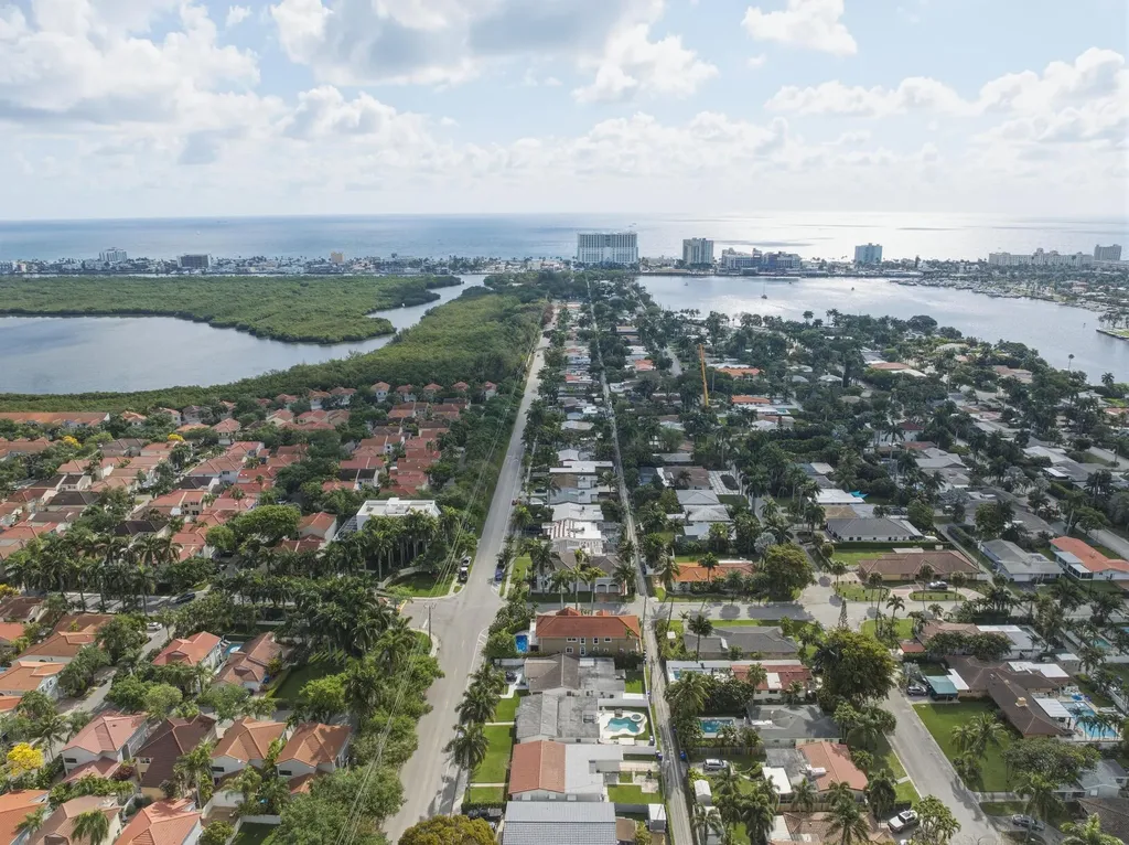 1114 Johnson Street Hollywood FL 33019