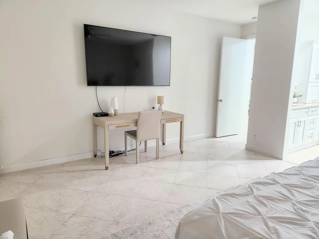 3567 Commodore Circle Delray Beach FL 33483