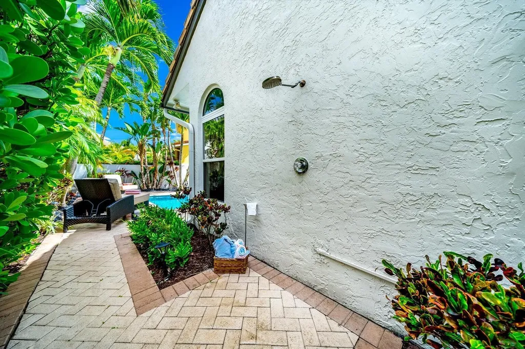 3567 Commodore Circle Delray Beach FL 33483