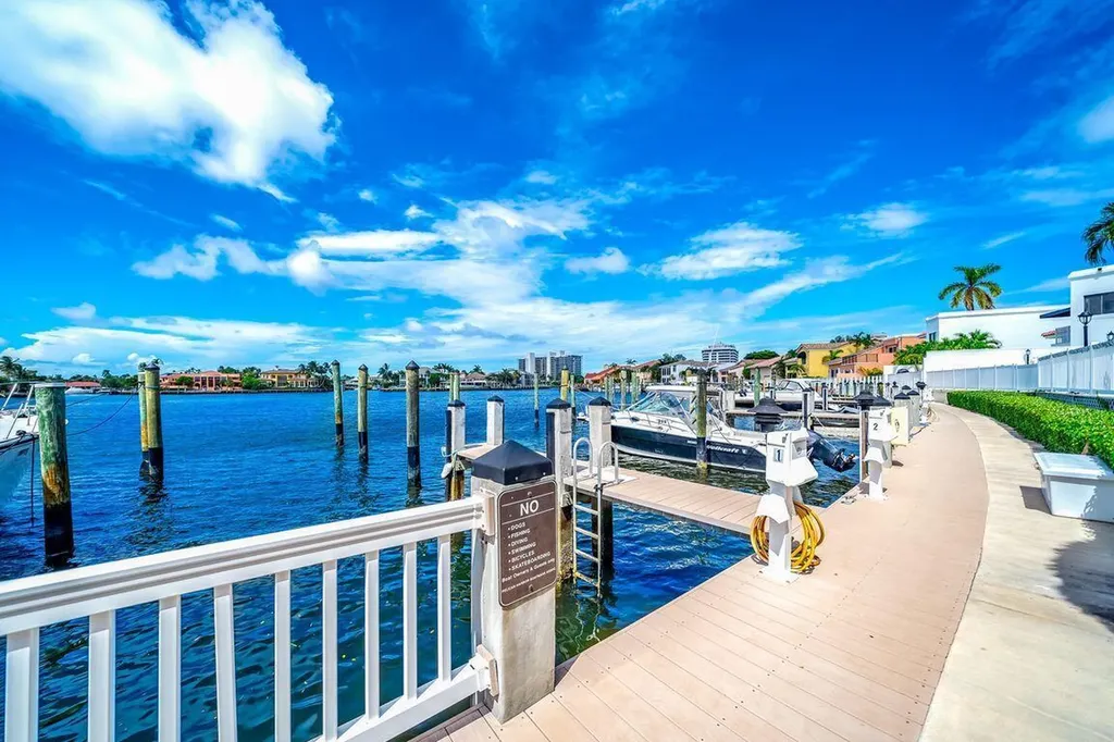 3567 Commodore Circle Delray Beach FL 33483