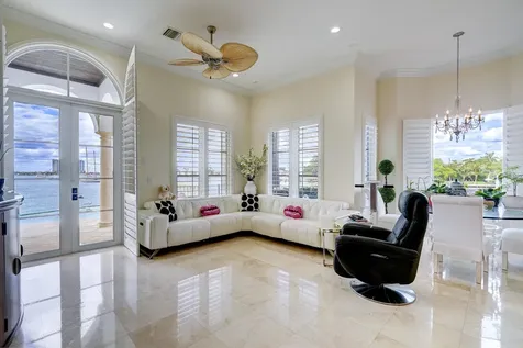 2775 Lake Drive Singer Island FL 33404