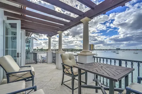 2775 Lake Drive Singer Island FL 33404