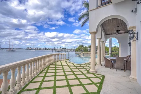 2775 Lake Drive Singer Island FL 33404