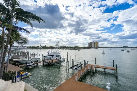 2775 Lake Drive Singer Island FL 33404
