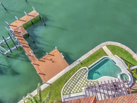 2775 Lake Drive Singer Island FL 33404