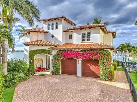 2775 Lake Drive Singer Island FL 33404