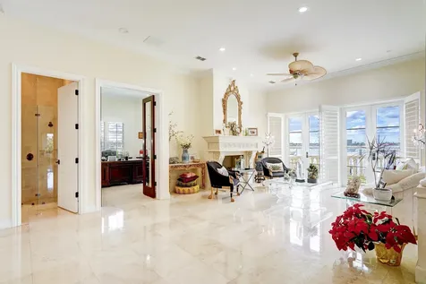 2775 Lake Drive Singer Island FL 33404