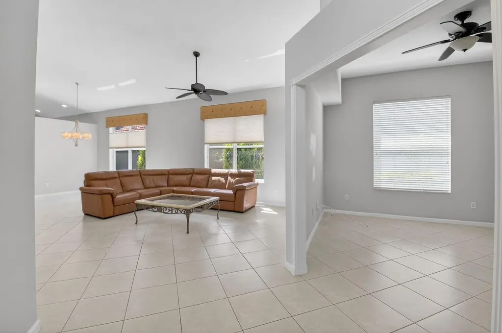 7385 W Mercada Way Delray Beach FL 33446