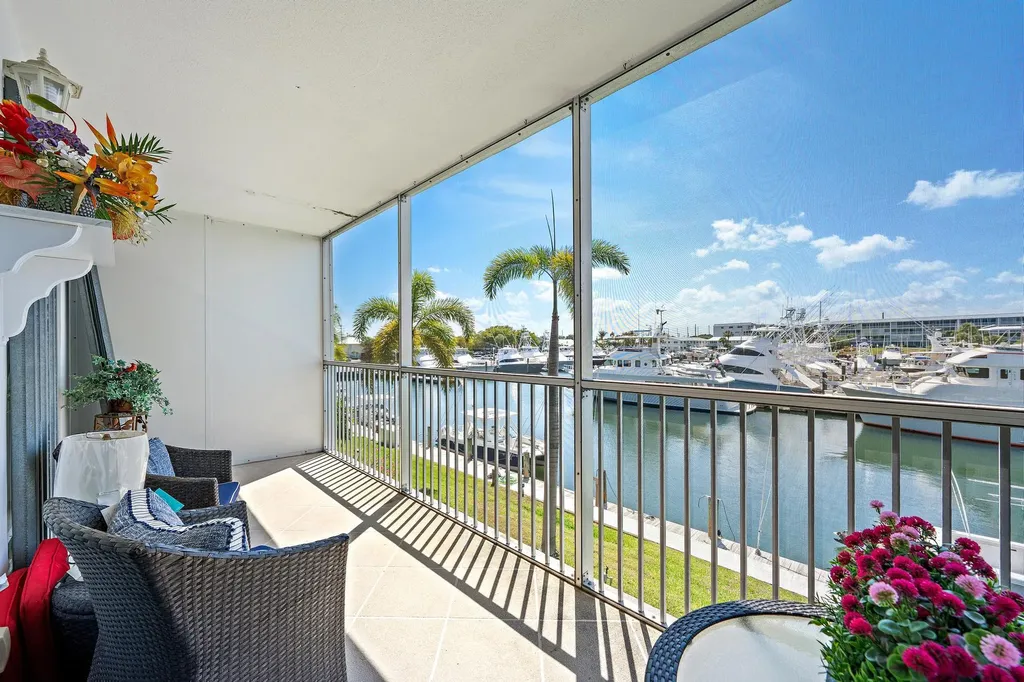 37 Yacht Club Drive North Palm Beach FL 33408