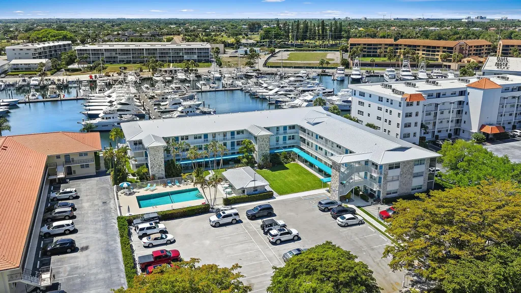 37 Yacht Club Drive North Palm Beach FL 33408