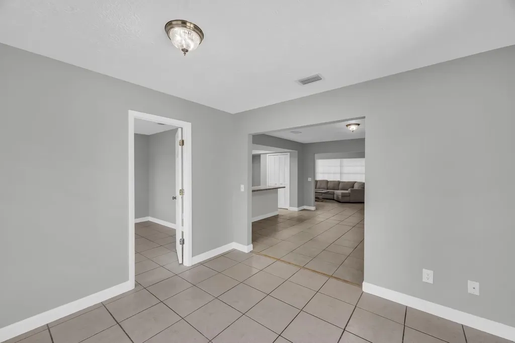 2621 SE Westmoreland Boulevard Port St Lucie FL 34952