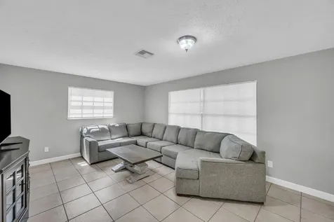 2621 SE Westmoreland Boulevard Port St Lucie FL 34952