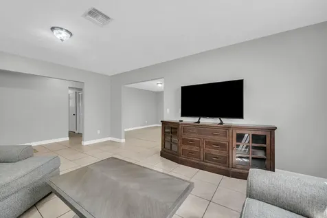 2621 SE Westmoreland Boulevard Port St Lucie FL 34952