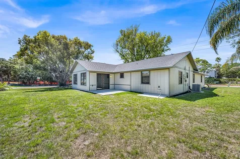 2621 SE Westmoreland Boulevard Port St Lucie FL 34952