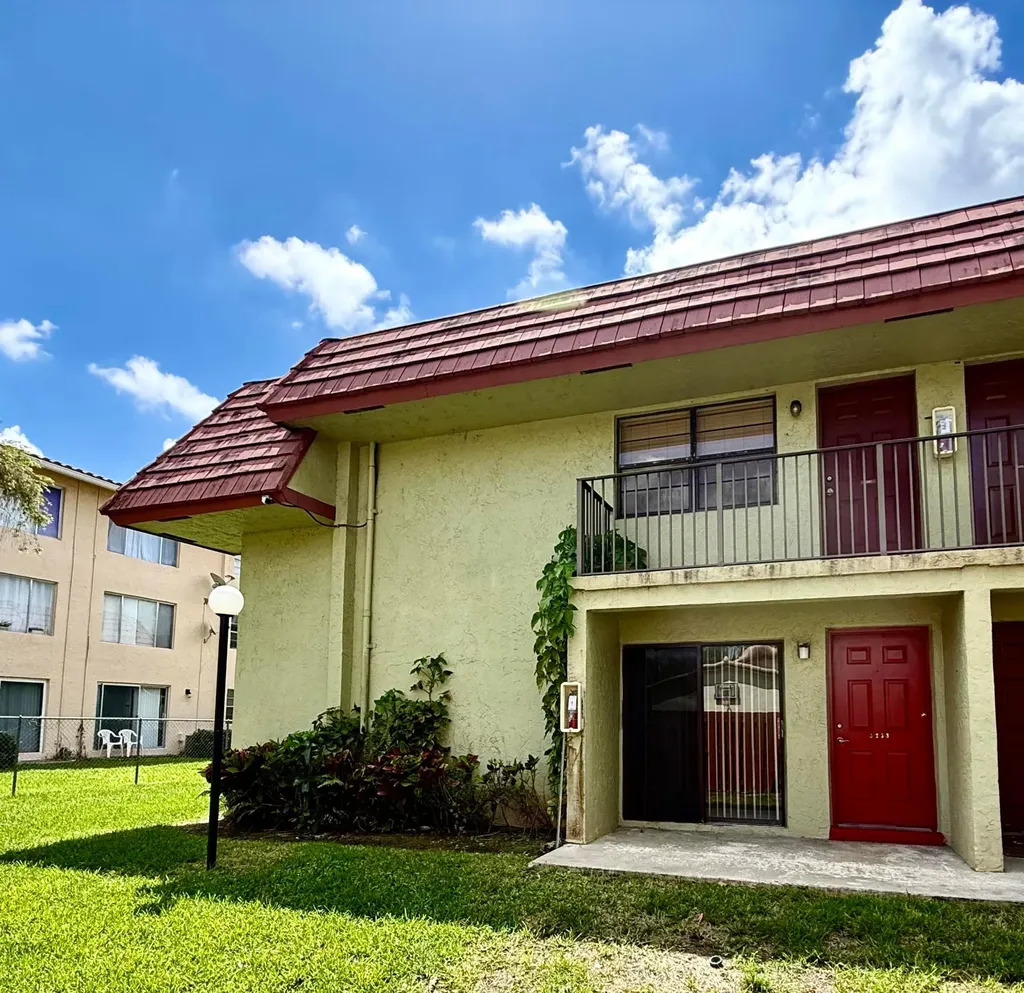 3253 NW 104th Avenue Coral Springs FL 33065