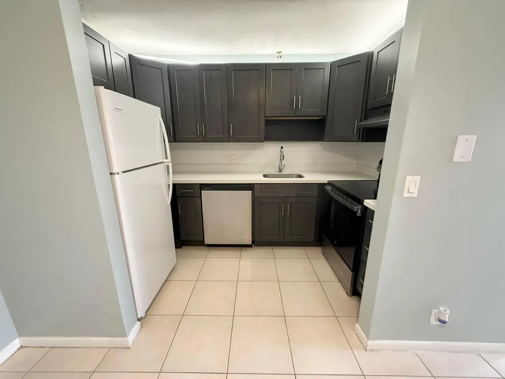 3253 NW 104th Avenue Coral Springs FL 33065