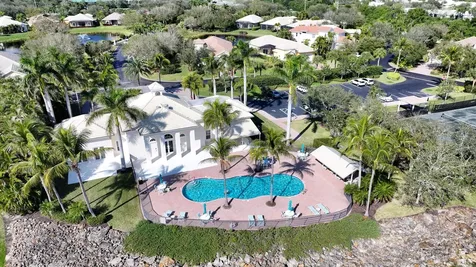 1224 River Reach Drive Vero Beach FL 32967