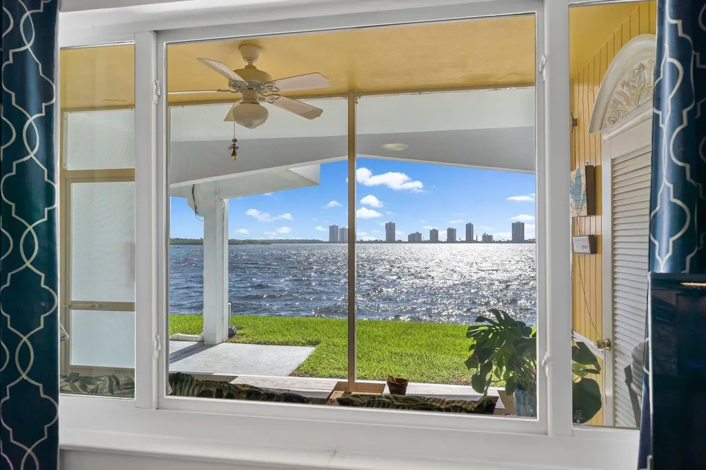 100 Shore Court North Palm Beach FL 33408