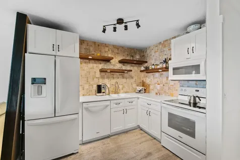 100 Shore Court North Palm Beach FL 33408