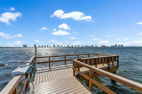 100 Shore Court North Palm Beach FL 33408