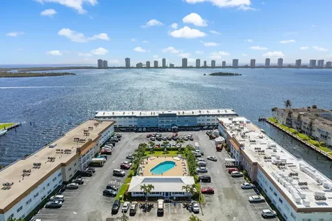 100 Shore Court North Palm Beach FL 33408