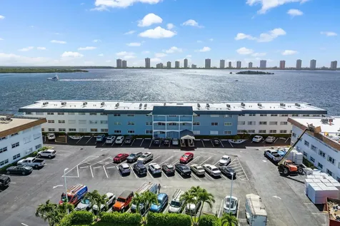 100 Shore Court North Palm Beach FL 33408