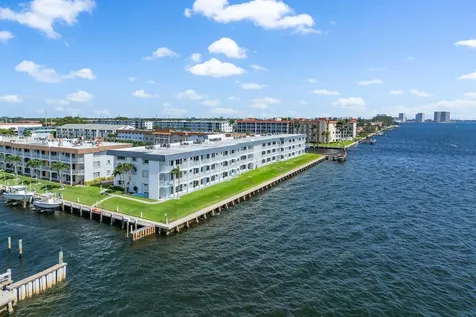 100 Shore Court North Palm Beach FL 33408