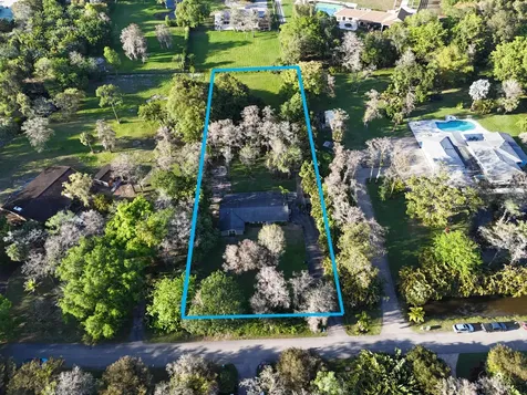 9003 NW 70th Court Parkland FL 33067