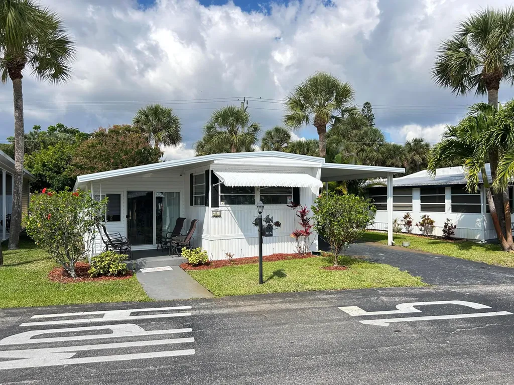 615 Alamanda Lane Deerfield Beach FL 33442