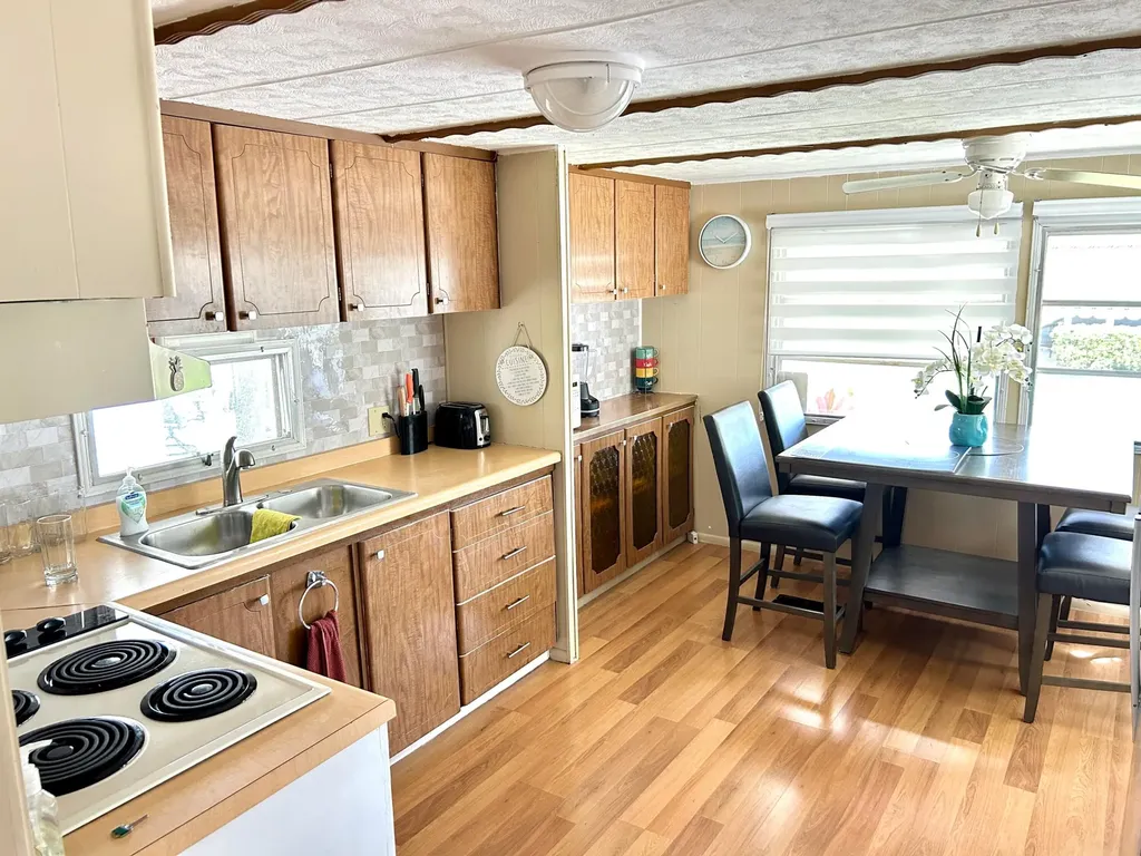 615 Alamanda Lane Deerfield Beach FL 33442