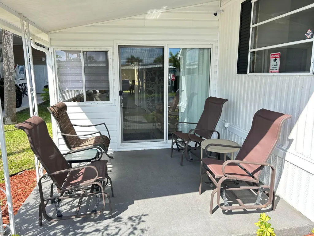 615 Alamanda Lane Deerfield Beach FL 33442
