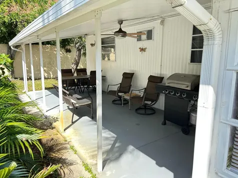 615 Alamanda Lane Deerfield Beach FL 33442